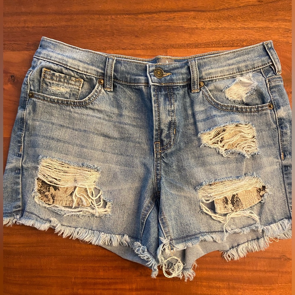 SOHO NY&Co. Python pocket shorts Size 2